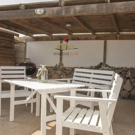 Luz Villa Lajares